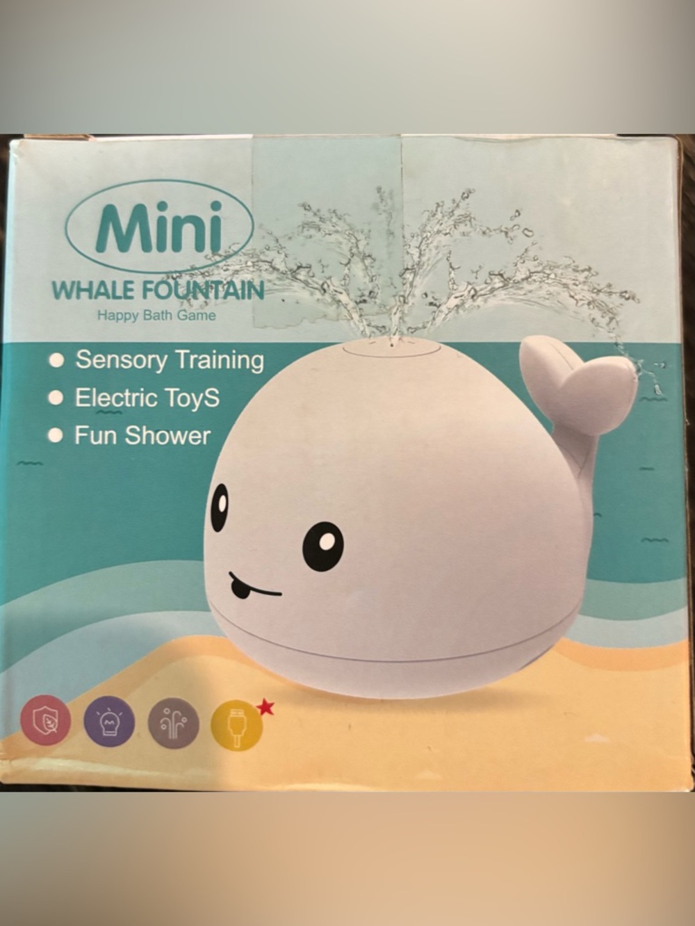 Whale Fountain Bath Toy - White